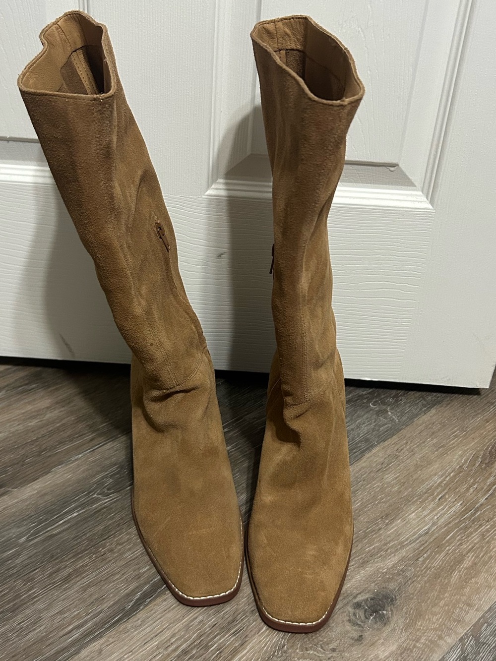 Crown Vintage Suede Knee High Boots (Women’s 10)